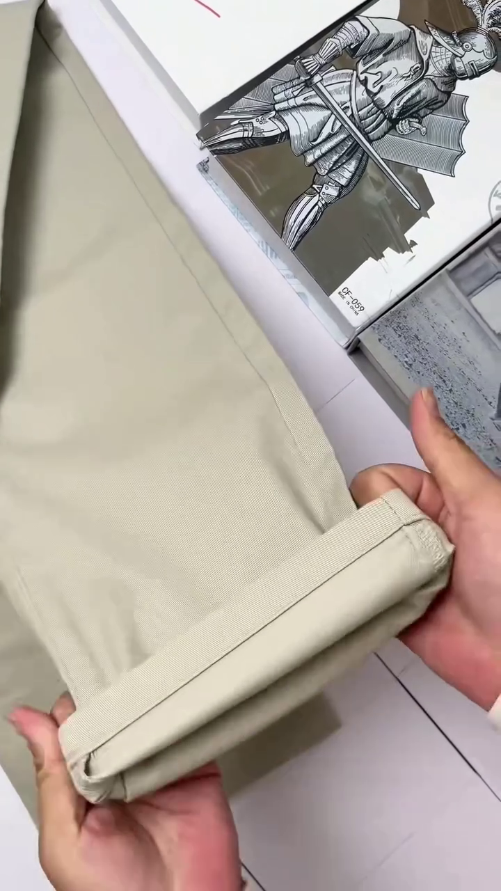 Men?s Premium Slim Fit Cotton Chinos