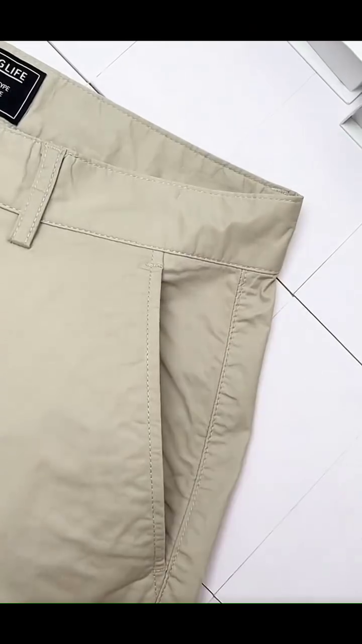 Men?s Beige Slim-Fit Cotton Chino Pants