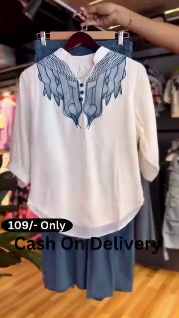 Elegance in Blue & White – A Timeless Fusion - Image 3