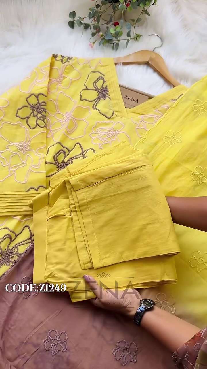 Pure Mul Cotton Embroidered Kurti Set - Image 4