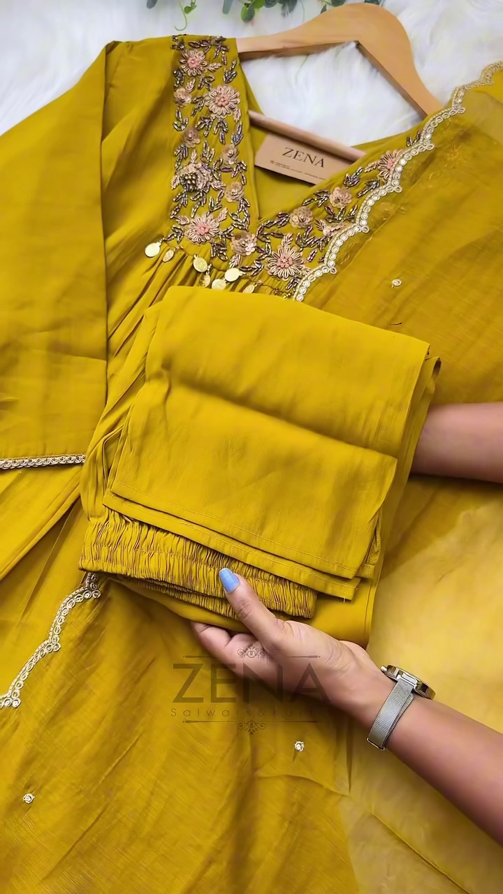 Mul Chanderi Hand Detailed Anarkali Set – Regal Elegance in Every Drape - Image 3