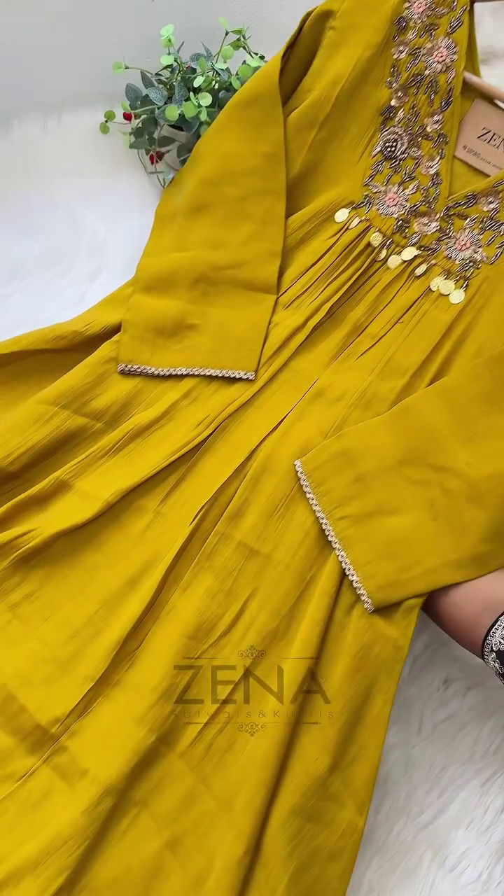 Mul Chanderi Hand Detailed Anarkali Set – Regal Elegance in Every Drape - Image 2