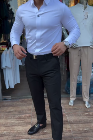 Men Solid Spread Collar Satin Formal Shirt