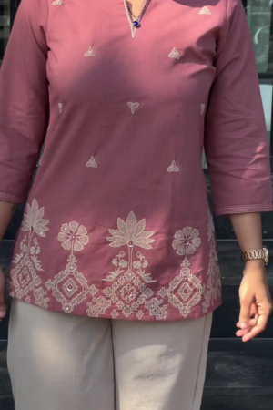 Women Floral Yoke Design Flared Sleeves Thread Work Kurta