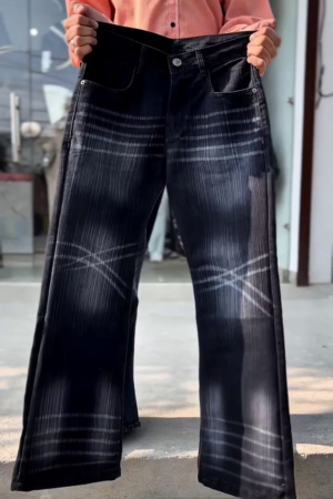 Men Mid-Rise Heavy Fade Printed Jeans